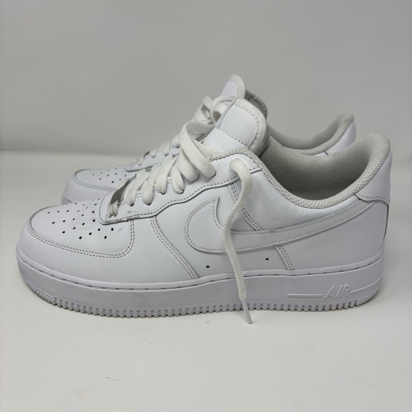 Nike Air Force 1 '07 Low Triple White Men's Size 9.5 - Picture 3 of 10